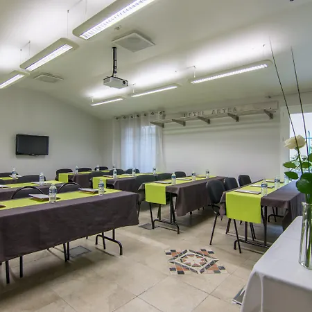 Artea Aix Centre Hotel