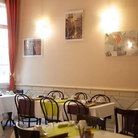 Artea Aix Centre 3*