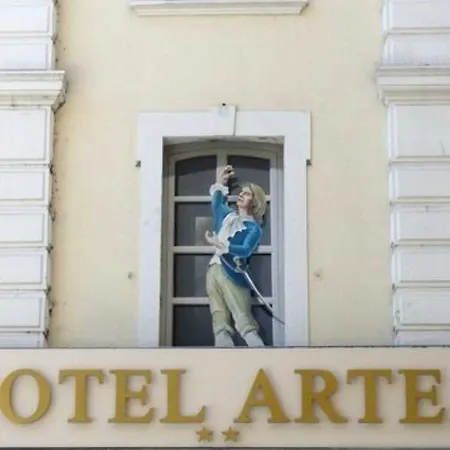 Artea Aix Centre 3*